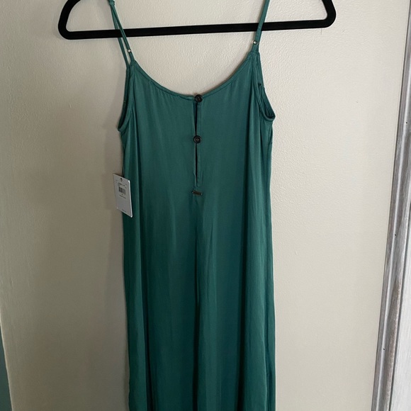 NWT O’Neill Koko Solid Dress - Picture 4 of 6